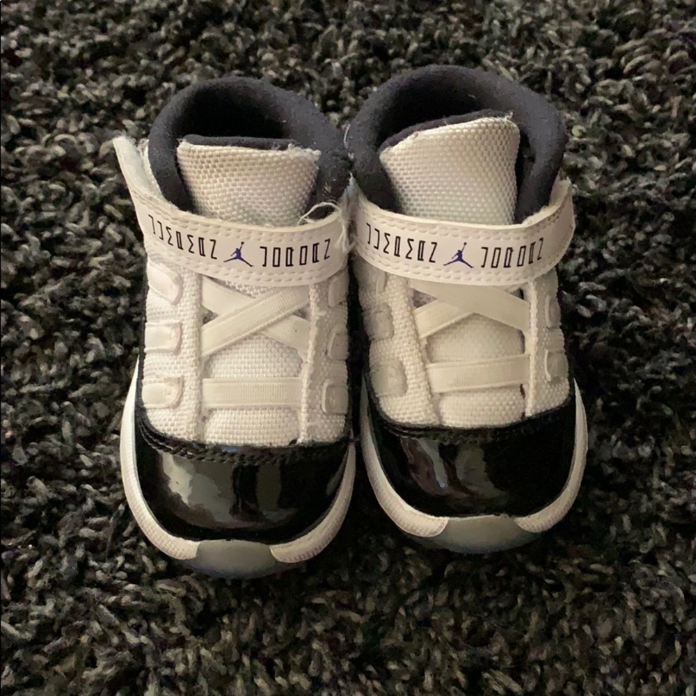 Jordan 11 baby sneaker